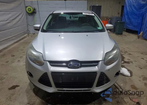 2013 Ford Focus Titanium z USA, uszkodzony, nr VIN 1FADP3J29DL358576